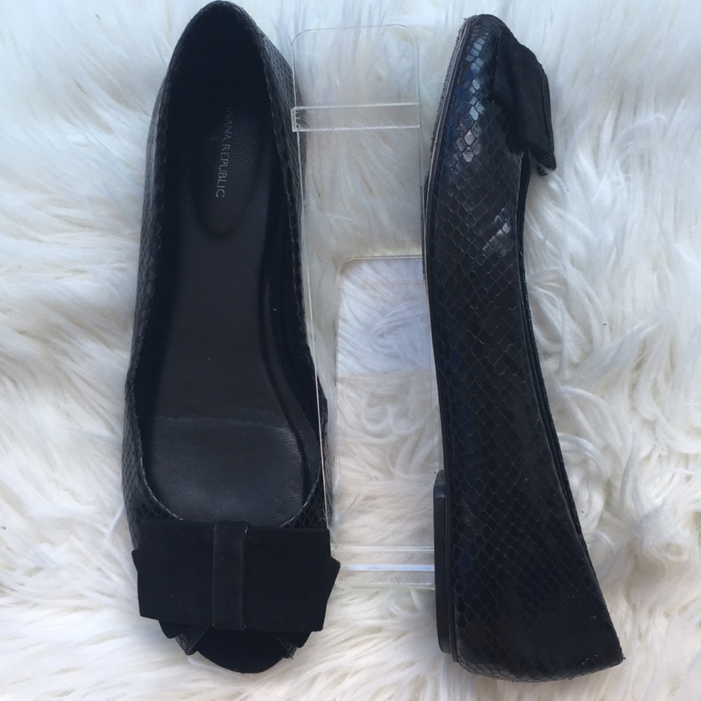 Banana Republic Black Leather Bow Ballet Flat